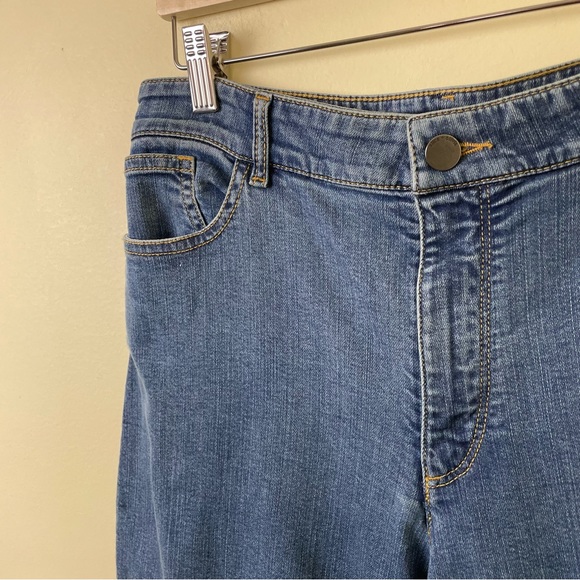 Alice + Olivia Beta Wide Leg Embroidered Gaucho Denim Jeans in SIZE 30 / 10 - Picture 7 of 14